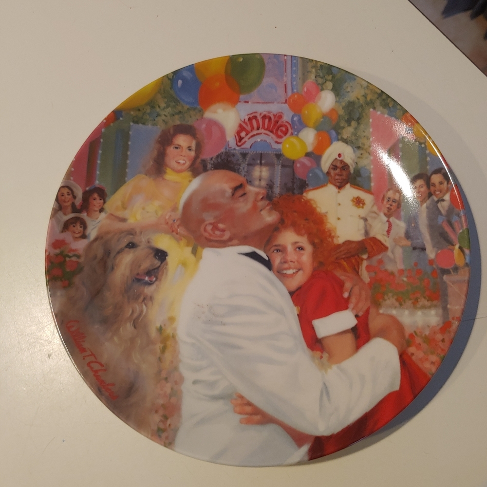 Knowles Collectors Plate Annie & Daddy Warbucks